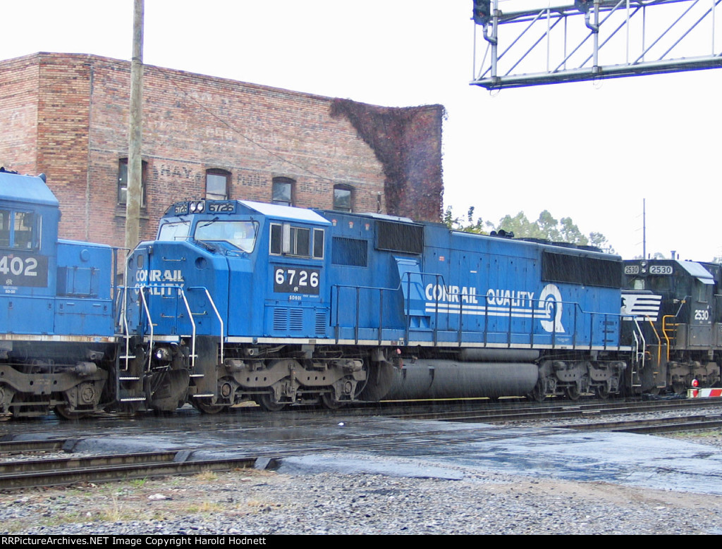 NS 6726 in the rain